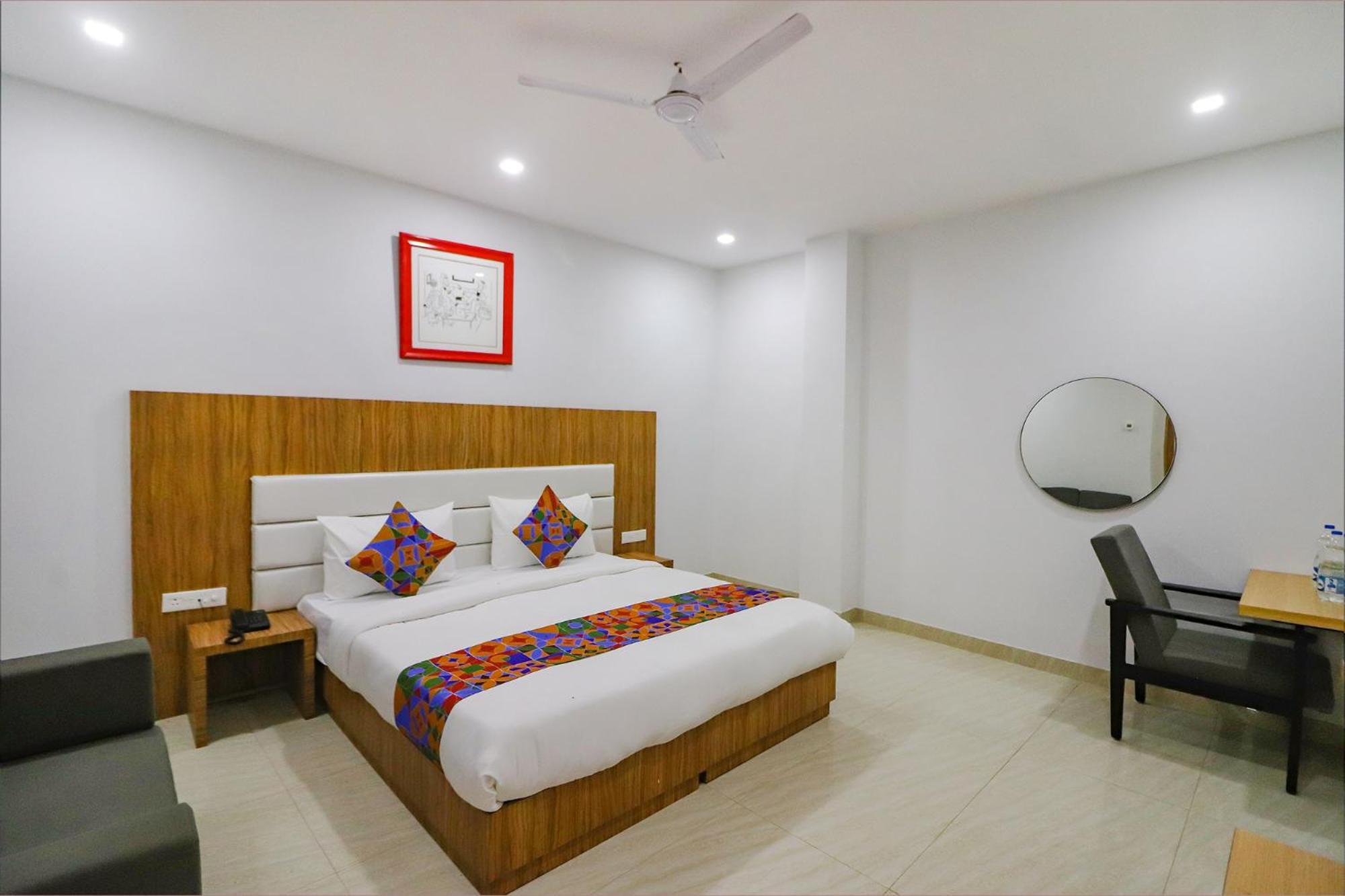 Fabhotel Premium Kashi Varanasi Luaran gambar