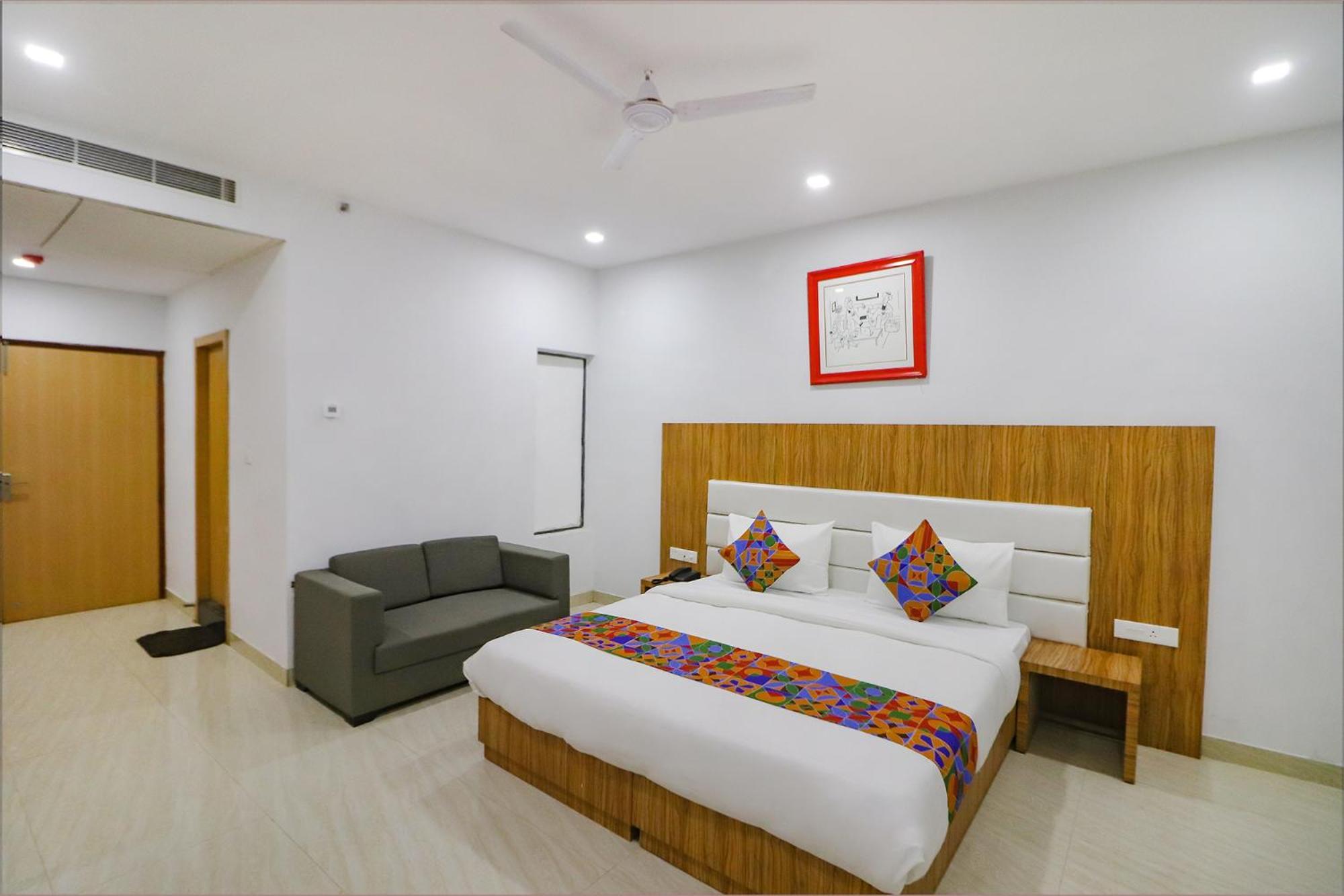 Fabhotel Premium Kashi Varanasi Luaran gambar